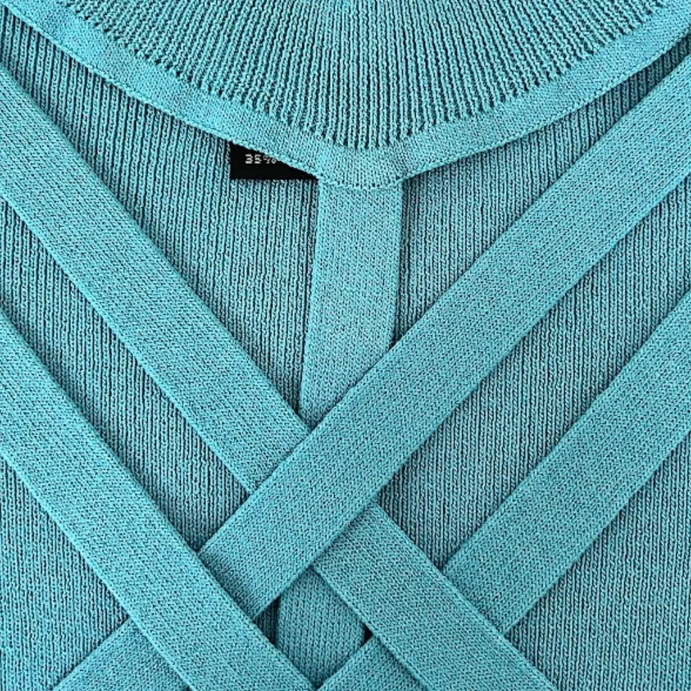 Ruby Cho Teal 3/4 Sleeve Criss Cross Cutout Neckline Sz Large - Picture 5 of 7